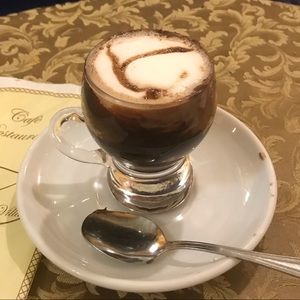 Meet your Posher, Liza